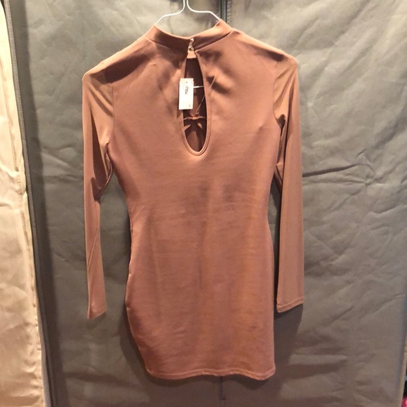 Dress - Picture 2 of 2